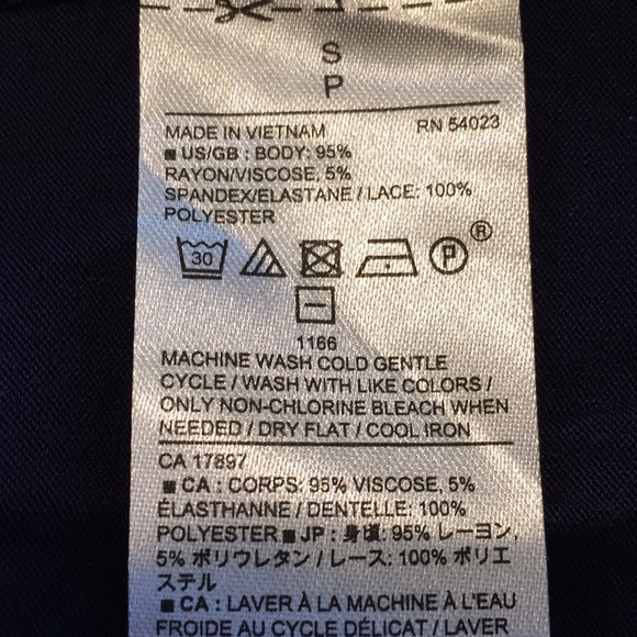 Banana Republic Navy Blue Top Woven Yoke Sleeveless Small - Picture 5 of 5